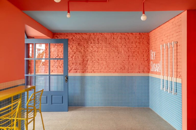 99 Curitiba Brasil cafe Boutique Do PAO DE LO Pastry Shop and Coffee MOCA Architecture 04 768x512