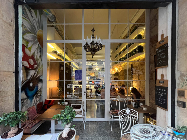 beirut coffee shop Hachichit Albe01 768x576