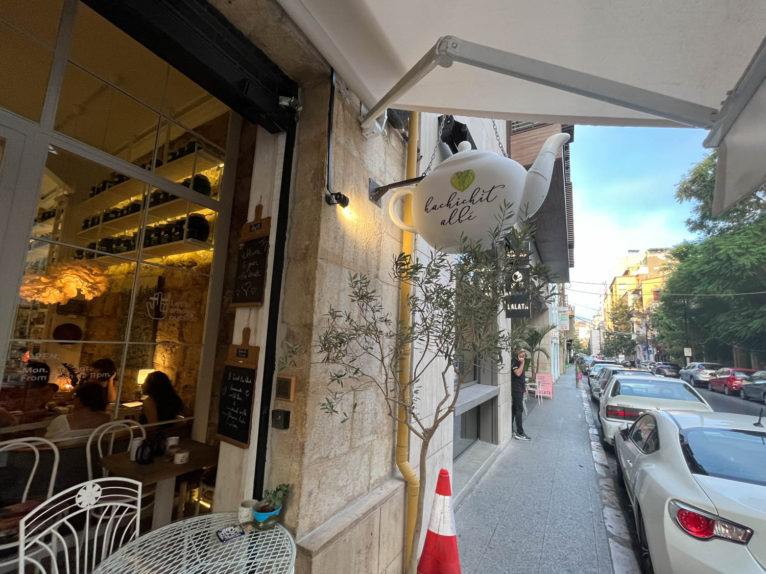 beirut coffee shop Hachichit Albe02