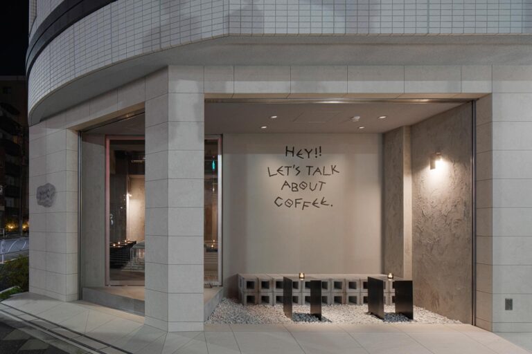 Mountain Mover Café / Koyori / Tokyo